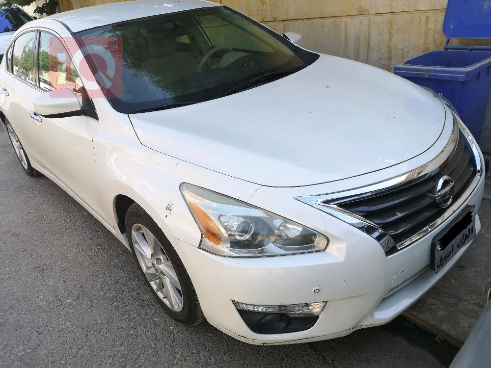 نيسان ألتيما